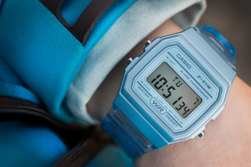 Plastové sklíčko u retro kolekce Casio Collection