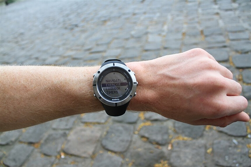 Byly to macky. 50 mm průměr pouzdra se nevejde na každou ruku