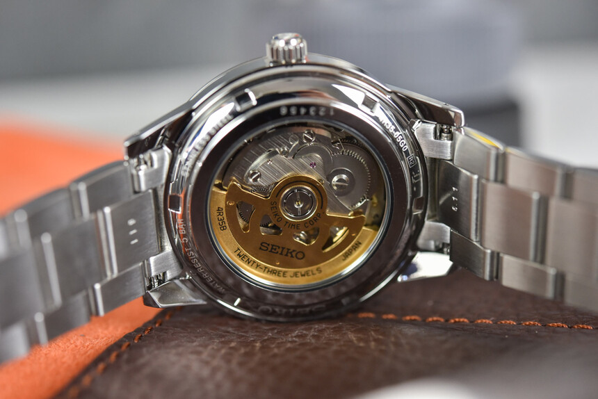 Zdroj: https://monochrome-watches.com